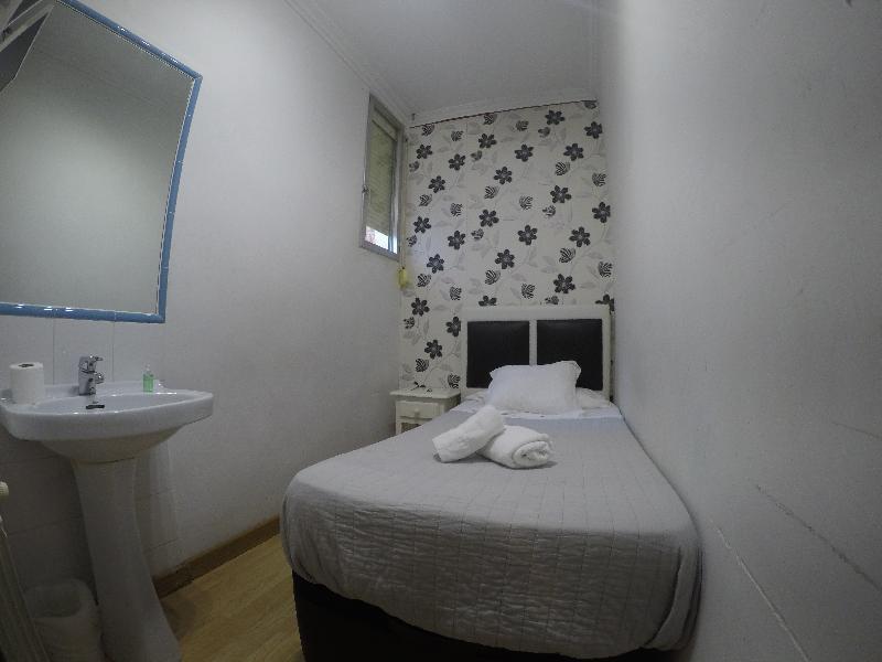 Hostal La Estrella Madrid Buitenkant foto