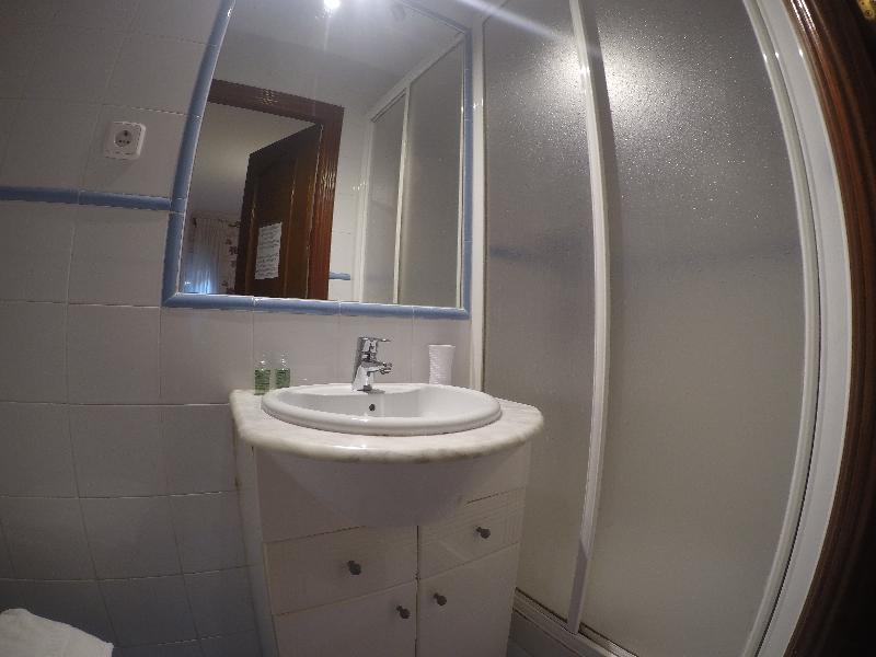 Hostal La Estrella Madrid Buitenkant foto