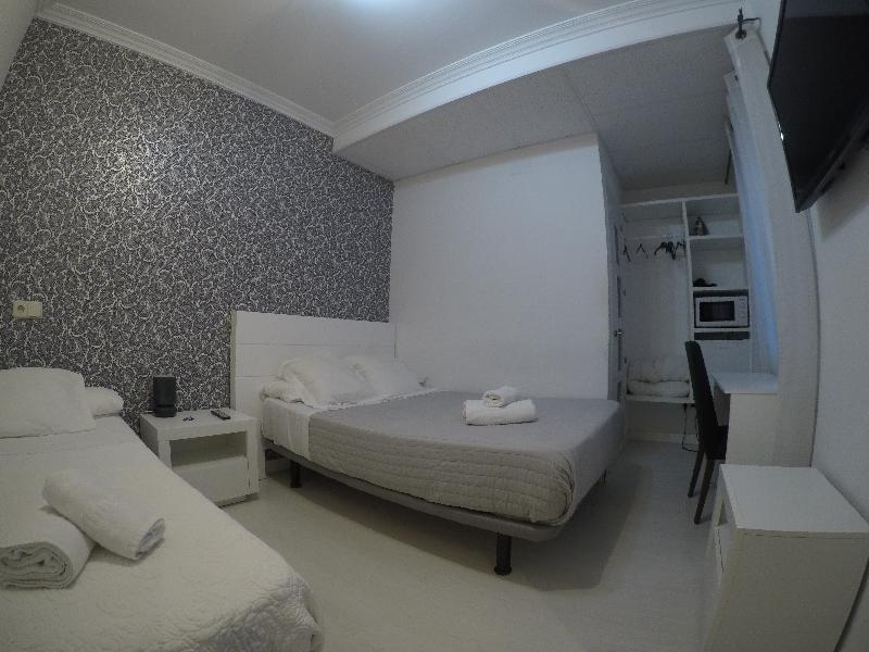 Hostal La Estrella Madrid Buitenkant foto