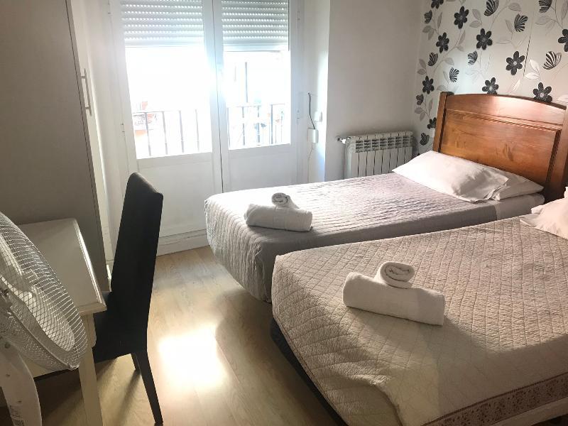 Hostal La Estrella Madrid Buitenkant foto