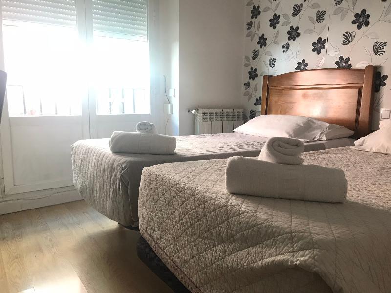 Hostal La Estrella Madrid Buitenkant foto